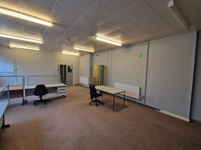 Unit 16, Stockport, Industrial/Logistics / Office To Let - 20250131_111949.jpg