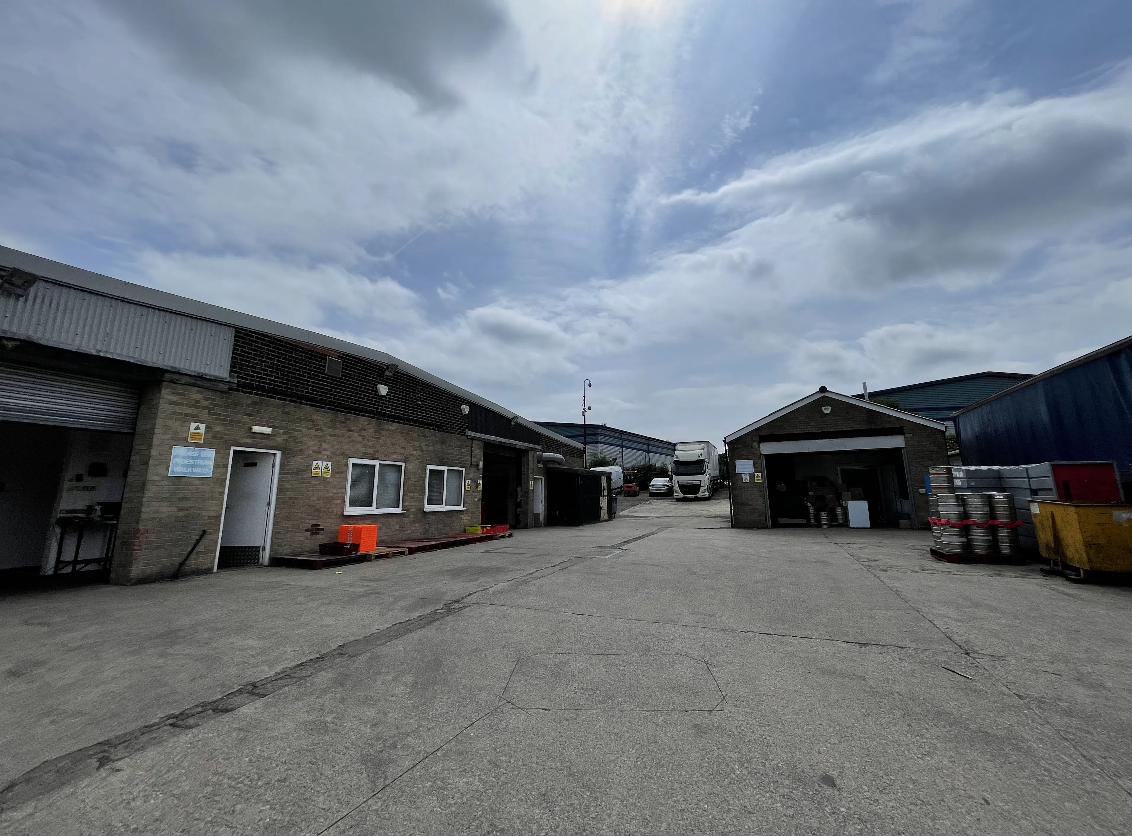 Unit 1 Lotherton Way, Leeds, West Yorkshire, LS25 2JY