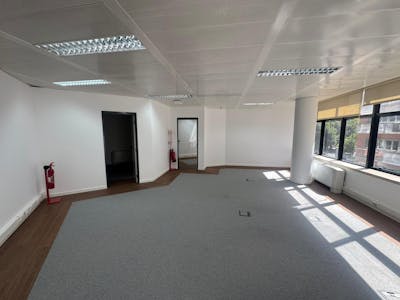 Duque de Ávila 185, Av. Duque D'Ávila, 185, Lisboa, Office To Let / For Sale - 2ºC_Duque de avila 185 (7).jpeg