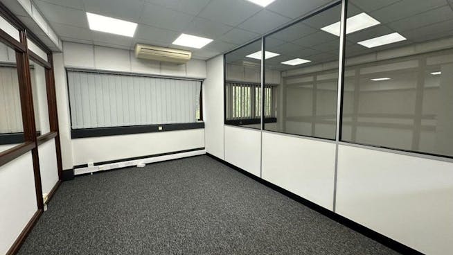 Astra House Christy Way, Basildon, Office To Let - 264509_8905883LH_IMG_03_0000.jpeg