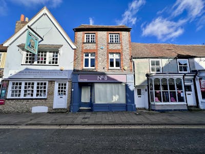 8 Buttermarket, Thame, Retail To Let - IMG_4394.jpeg