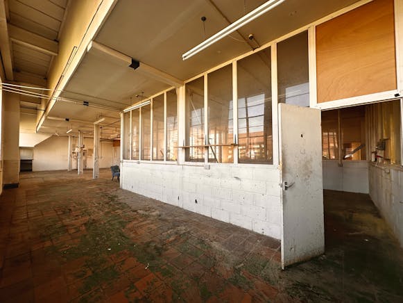 Unit 33, Hitchin, Industrial / Investment/Development For Sale - IMG_8623.JPG