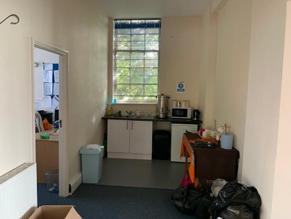 The Estate Office, Pitsea, Office To Let - pic 8.jpg