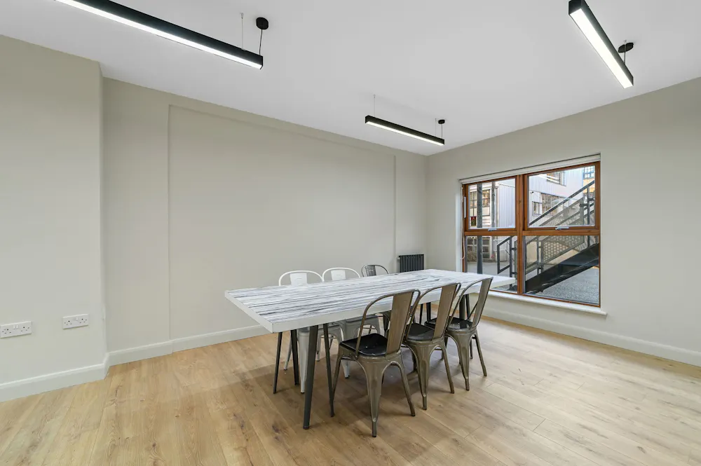 12 Waterson Street - BH-BC-12WatersonStreet-3.JPG
