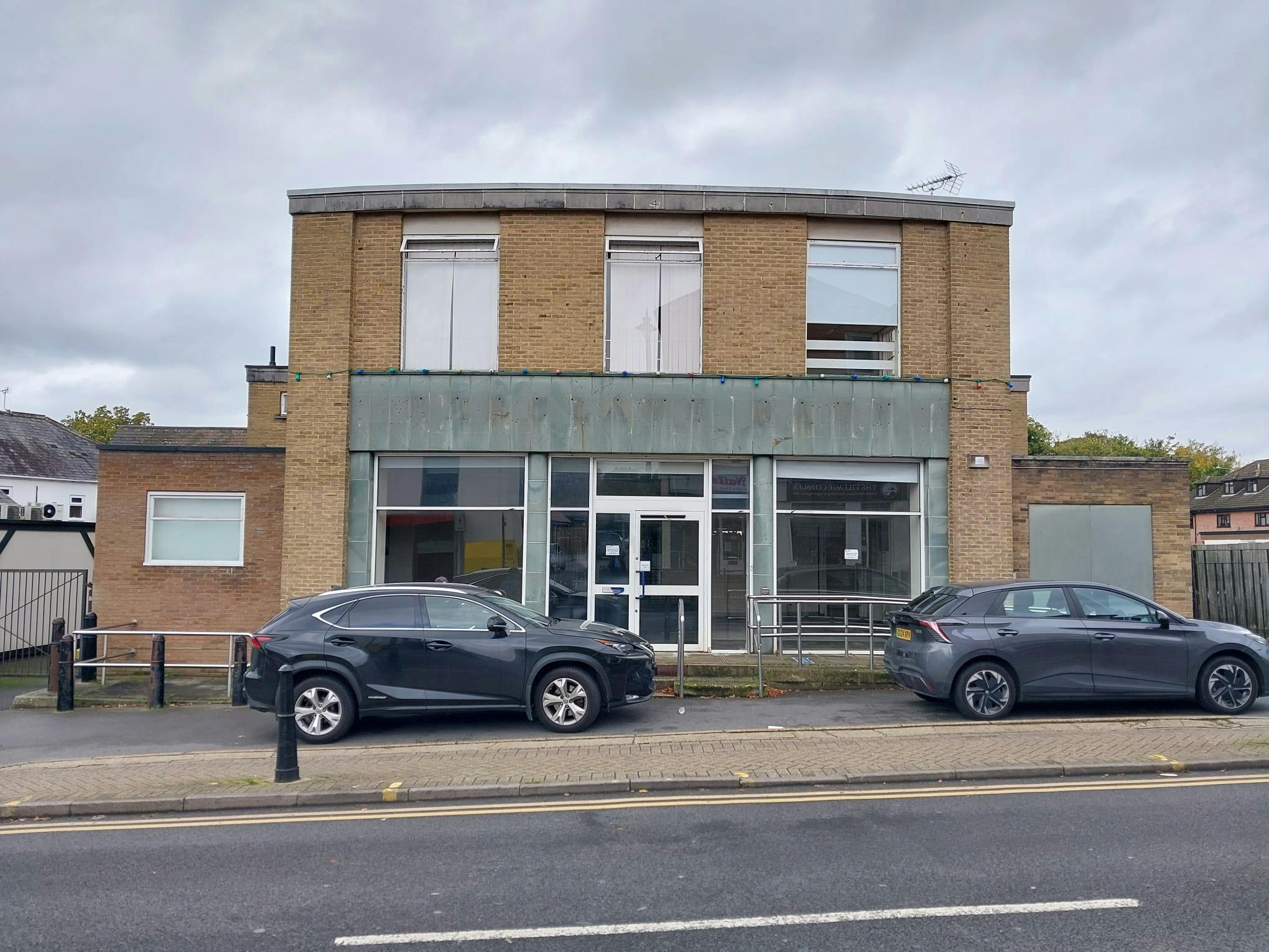 208 High Street, Crowthorne, Other / Offices / Retail To Let - IMG20241017WA0011.jpg