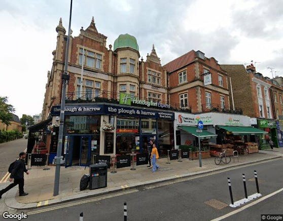 120-124 King Street, Hammersmith, D1 / Investment / Retail For Sale - Street View