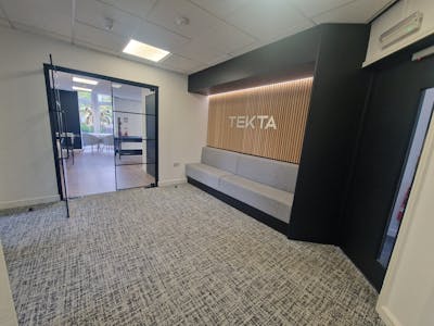 12 The Briars, Waterlooville, Business Park / Office To Let - 20250827_144348.jpg