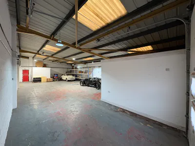 Unit 7 The Grove, Parkgate Industrial Estate, Knutsford, Industrial To Let - IMG_0099.jpg