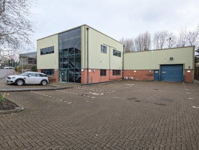 Tandy House, Watford, Warehouse To Let - PXL_20250211_143455053.jpg