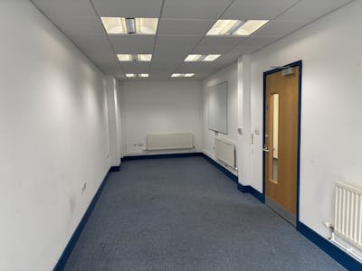 Unit E, Roseheyworth Business Park North, Abertillery, Industrial To Let - Unit E Roseheyworth 1.jpg