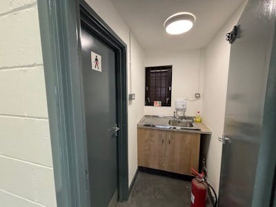 Unit 94, Portmanmoor Road Industrial Estate, Cardiff, Industrial To Let - 4.jpg