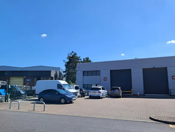 Unit 12c The Western Centre, Bracknell, Industrial / Offices To Let - pro-tDGiu4FQ.jpeg