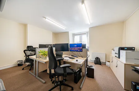 Summit House, London, Office For Sale - 1508678 (12).jpg