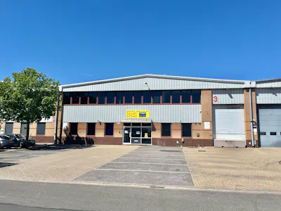 Unit 3 Beta Way, Thorpe Industrial Park, Egham, Industrial/Logistics / Industrial / Warehouse To Let - 3 Beta Way Egham - Main