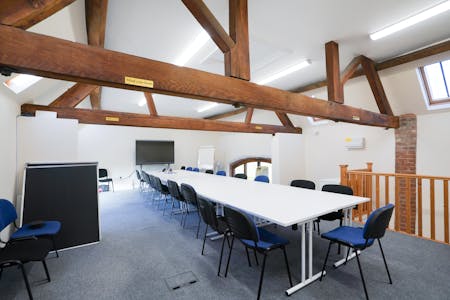 Old Barn Cottage, Warwick, Office To Let - Wareing & Co-6.jpg