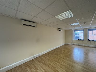 34-35 Eastcastle Street, 4th Floor, London, Office To Let - Image 9.jpeg