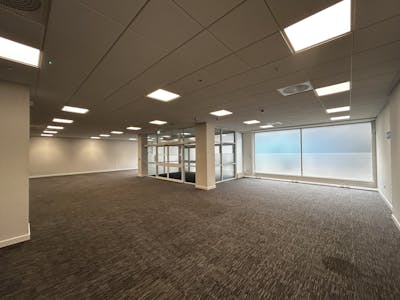 19-21 Canal Walk, Swindon, Leisure / Office / Retail To Let - IMG_2899.jpg