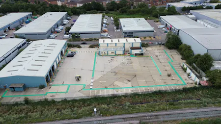 Former Arriva Bus Garage, Aylesbury To Let - DJI_0184.JPG