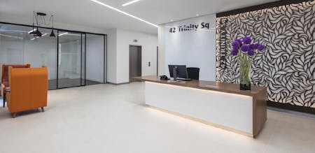 42 Trinity Square, London, Office To Let - Reception_l_gal.jpg