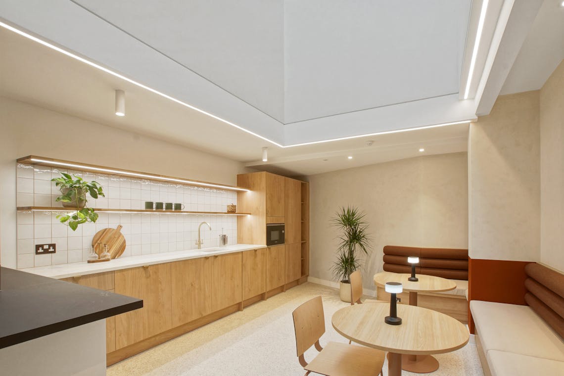 74A Charlotte Street, London, Office To Let - DSC06017.jpg