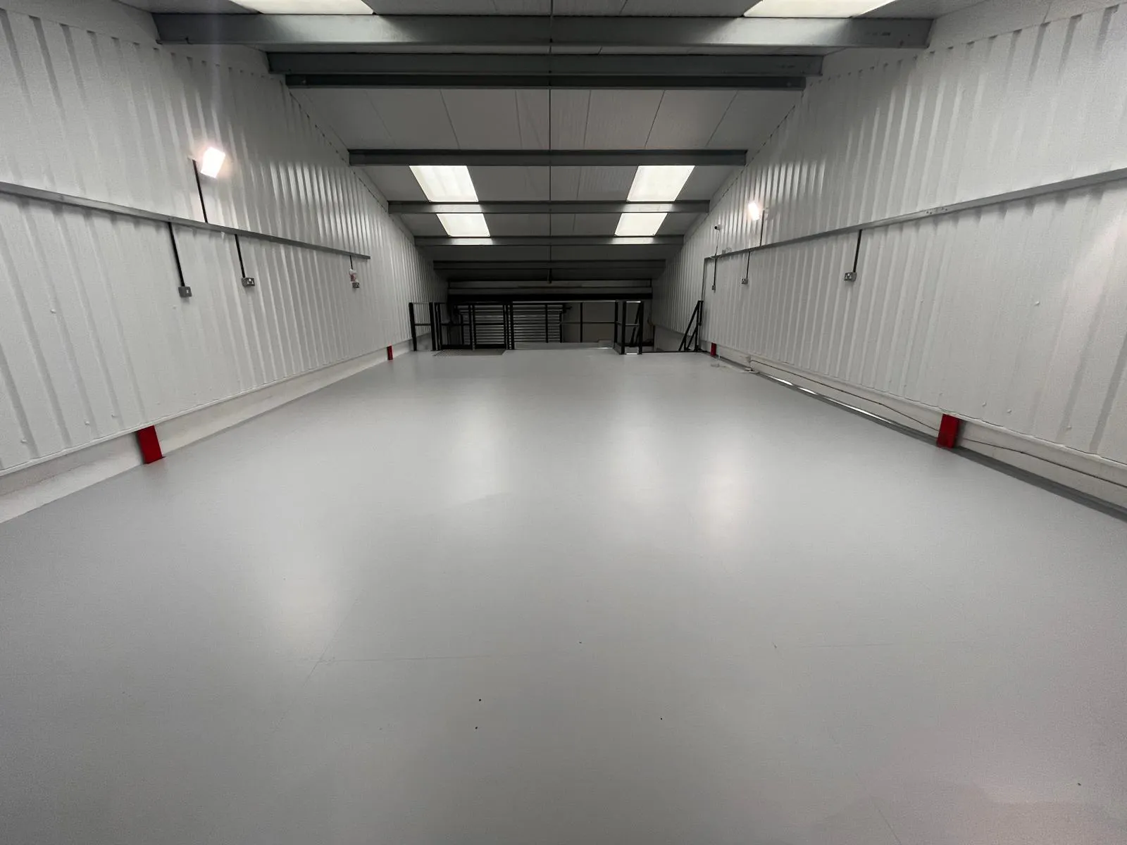 Unit 2 Lodge Yard, Aylesbury, Industrial To Let - 6.jpeg
