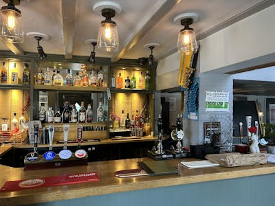 Golden Cross, Poyle Road, Slough, Pub / Pub / Bar / Club To Let / For Sale - IMG_2090.JPEG
