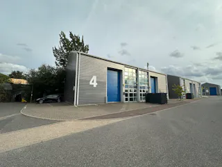 Unit 4 Aerodrome Road, Hendon, Industrial / Offices To Let - 20260928_153829706_iOS.jpg