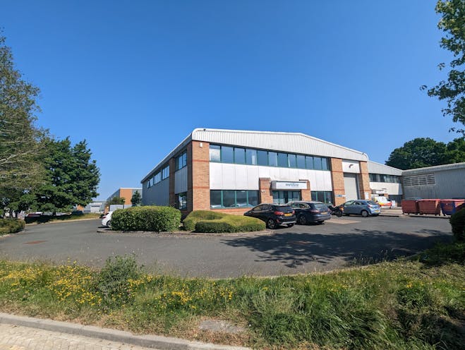 Unit 10 Guildford Industrial Estate, Guildford, Warehouse & Industrial To Let - PXL_20230608_152301830.jpg