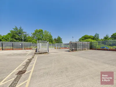 Ty Brwydran House, Swansea, Industrial / Warehouse To Let - CAM03725G0-PR0094-STILL008.jpg