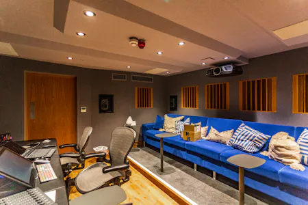 Shelana House, 31 Eastcastle Street, London, Office For Sale - HLP_T_260630_3061.jpg