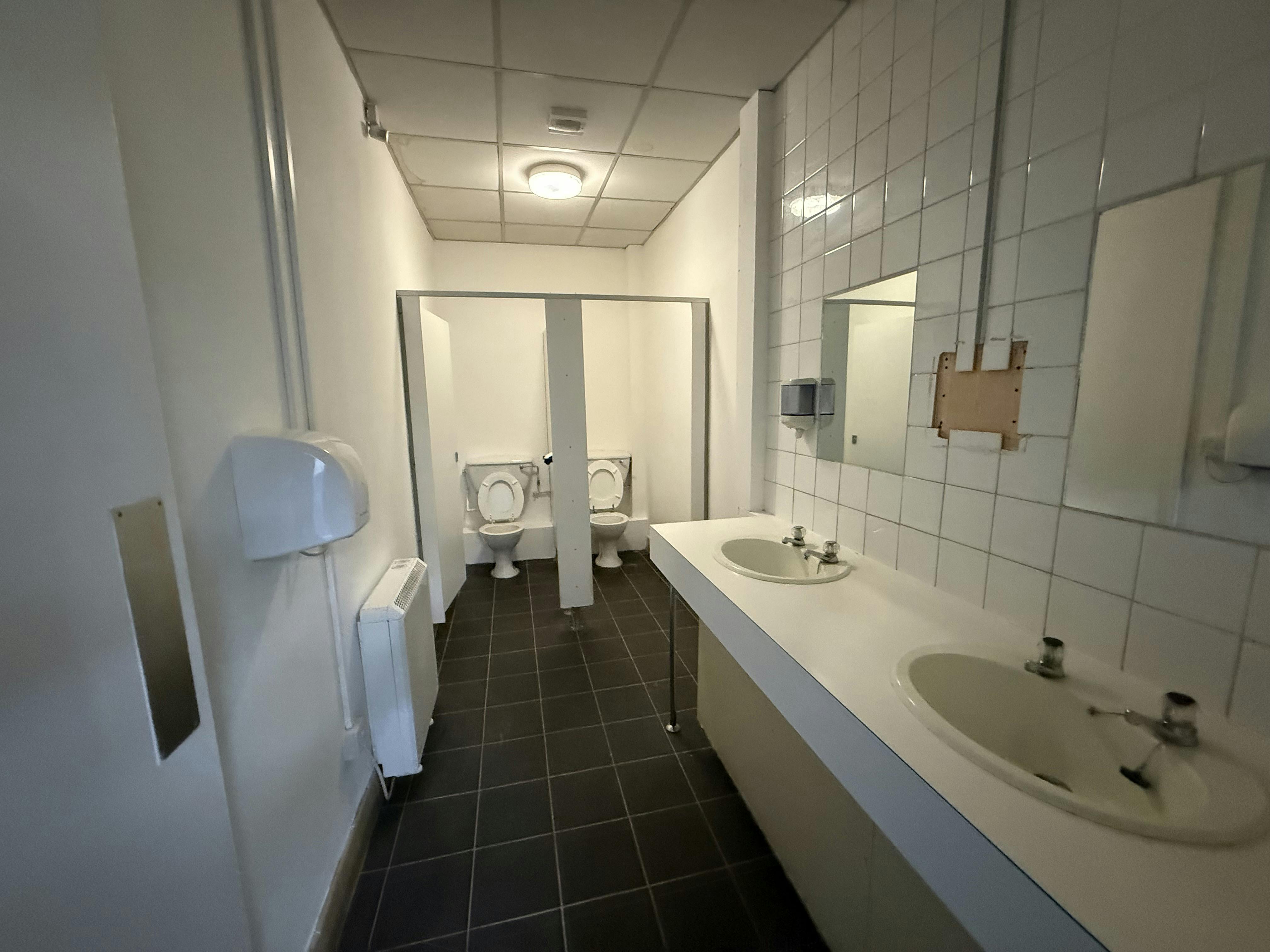 Unit B, Oaklea House, Limesquare Business Park, Peterborough, Offices / Industrial To Let - Office WCs F.jpeg