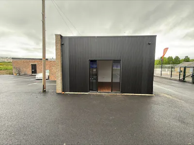66 Old Burdiehouse Road, Edinburgh, Industrial To Let - 85f890cb-c904-4527-8cf9-bf8501249b03.jpg