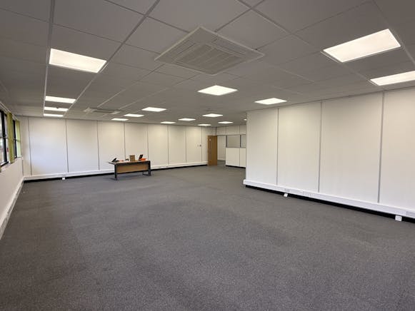 Unit 9,Centech Park, Fringe Meadow Road, Redditch, Office To Let - Image 5