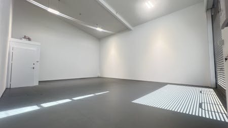 Unit 2 Rutland Studios, London, Industrial/Logistics To Let - Unit 2 2.JPEG