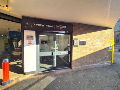 Sovereign House, Stockport, Office To Let - 20250501_080910.jpg