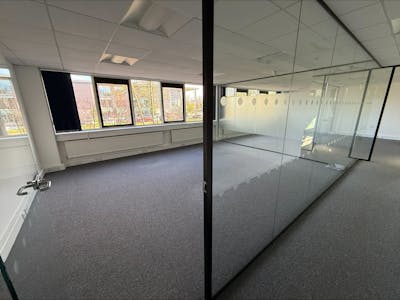 3Abloy House, Watford, Industrial / Trade Counter / Warehouse To Let - processed-CD426025-AD4E-44EF-8495-E72C024DA1A5.jpeg