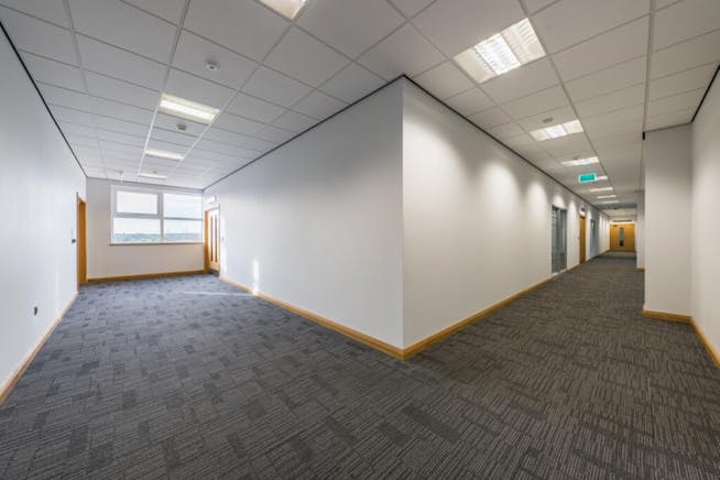 North Sea Crossing, Stanford-le-Hope, Office To Let - a188dadc2a62b6cee63f20ecac542590.jpeg