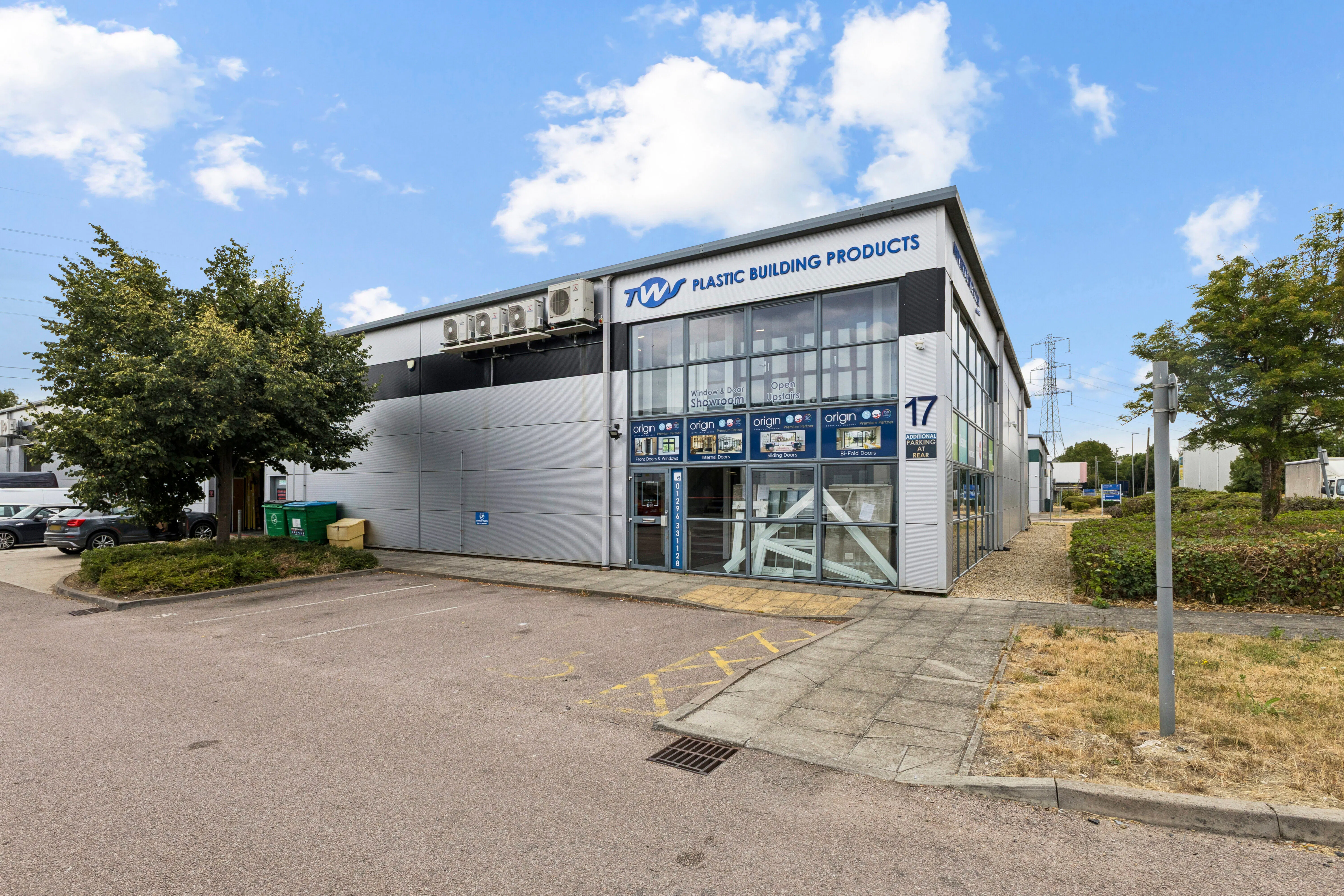 Unit 17, Aylesbury, Industrial / Industrial For Sale - 112514_17 Anglo Business Park(1).jpg