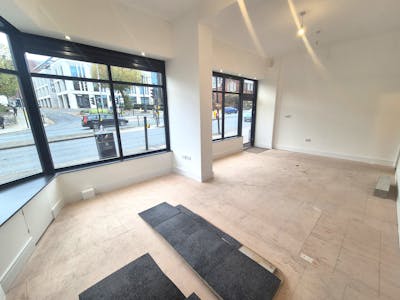88-90 Wellington Road South, Stockport, Retail To Let - 20251110_124816.jpg