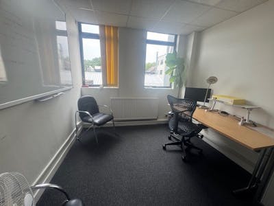 5-7 Wells Terrace, Unit 5 & 7, London, Office To Let - 2.jpg
