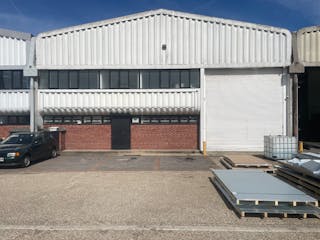 Unit 5 Nimrod Industrial Estate, Reading, Industrial / Warehouse To Let - Unit 5 Nimrod Industrial Estate