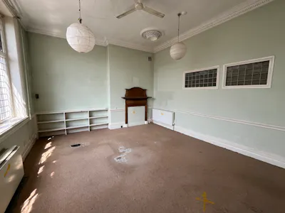 7-11 Temple Street, Aylesbury, E (Commercial / Business / Service) For Sale - 20260728_112533957_iOS.jpg