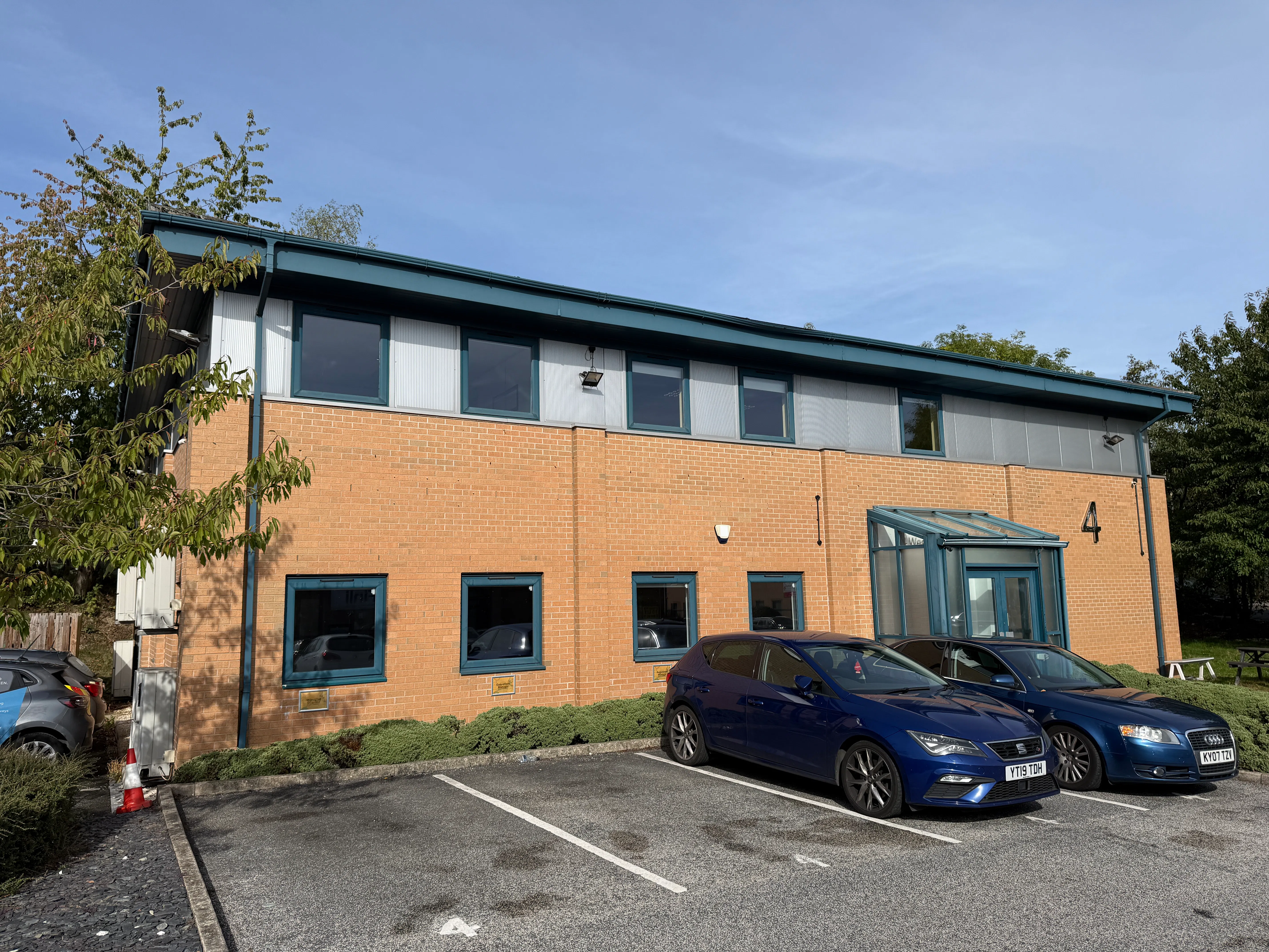 Unit 4, Westgate Court, Silkwood Park, Wakefield, Office To Let - IMG_3148.JPG