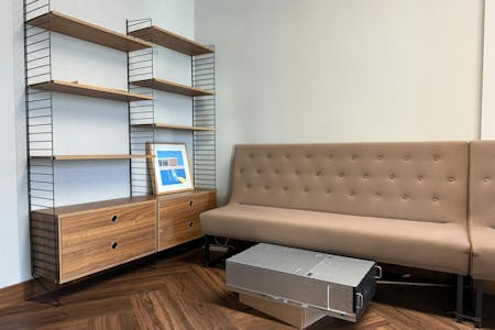 38 North Lane, Leeds, Office To Let - f731bd8eee79e3dfe33b44e1f9a59e80-img-2165.jpg