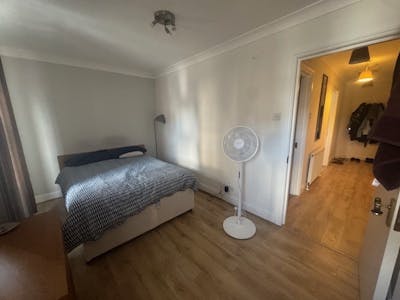 82-84 Seven Sisters Road, Holloway, Investment For Sale - 8.jpg