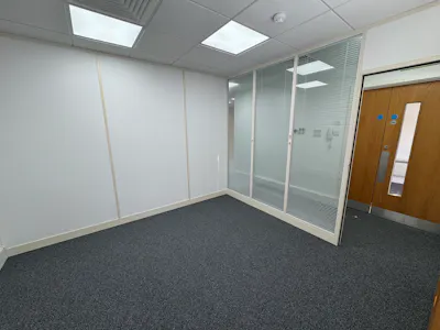 3, Faraday Road, Guildford, Office For Sale - IMG_1905.jpeg
