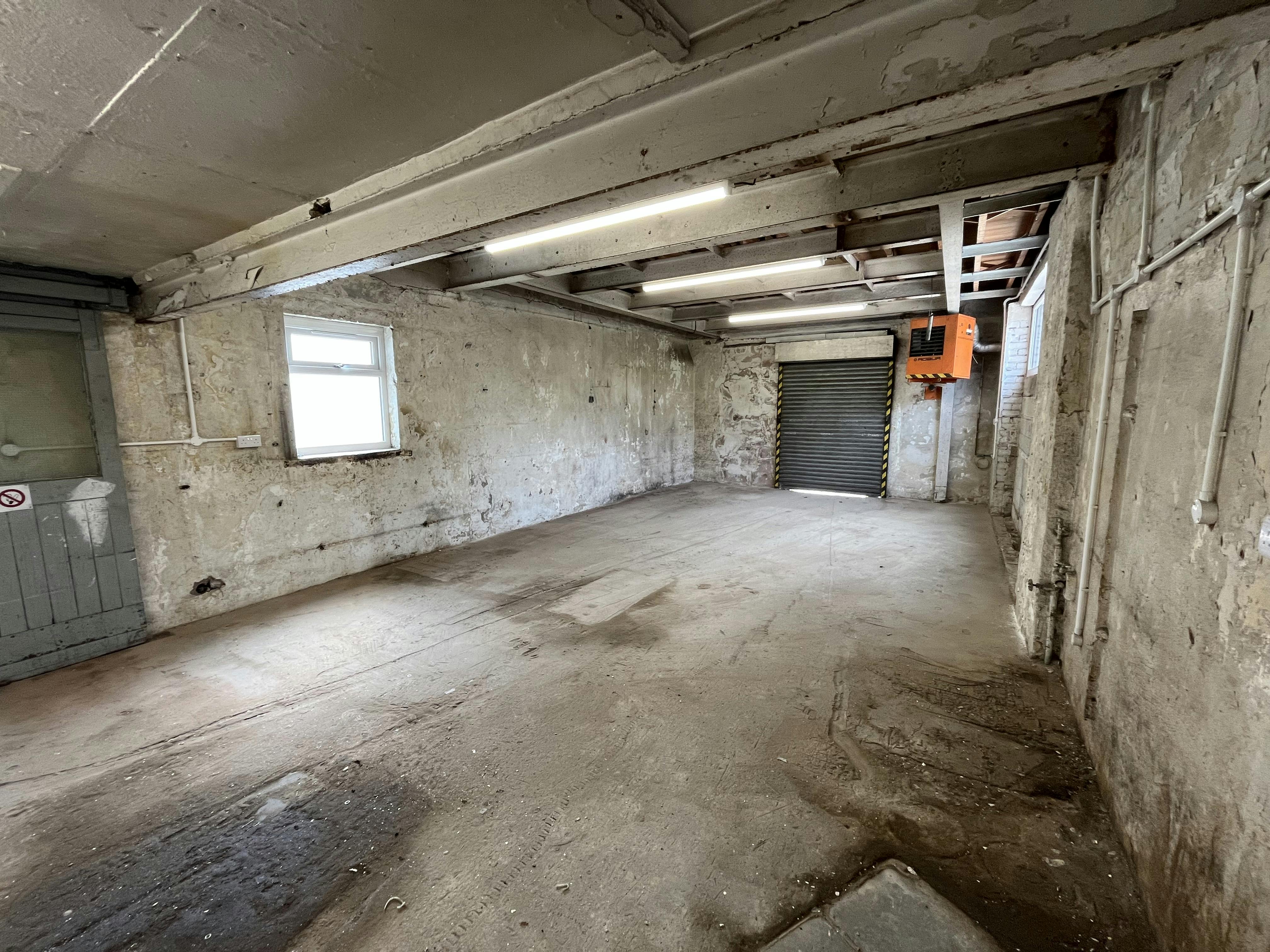 15 Manchester Road, High Peak, Industrial / Leisure / Offices / Other / Retail To Let - IMG_9208.jpg