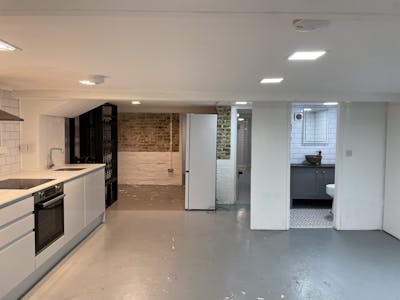 Ground Floor & Basement, 408 Hackney Road, London, Leisure / Retail To Let - IMG_3744.jpg