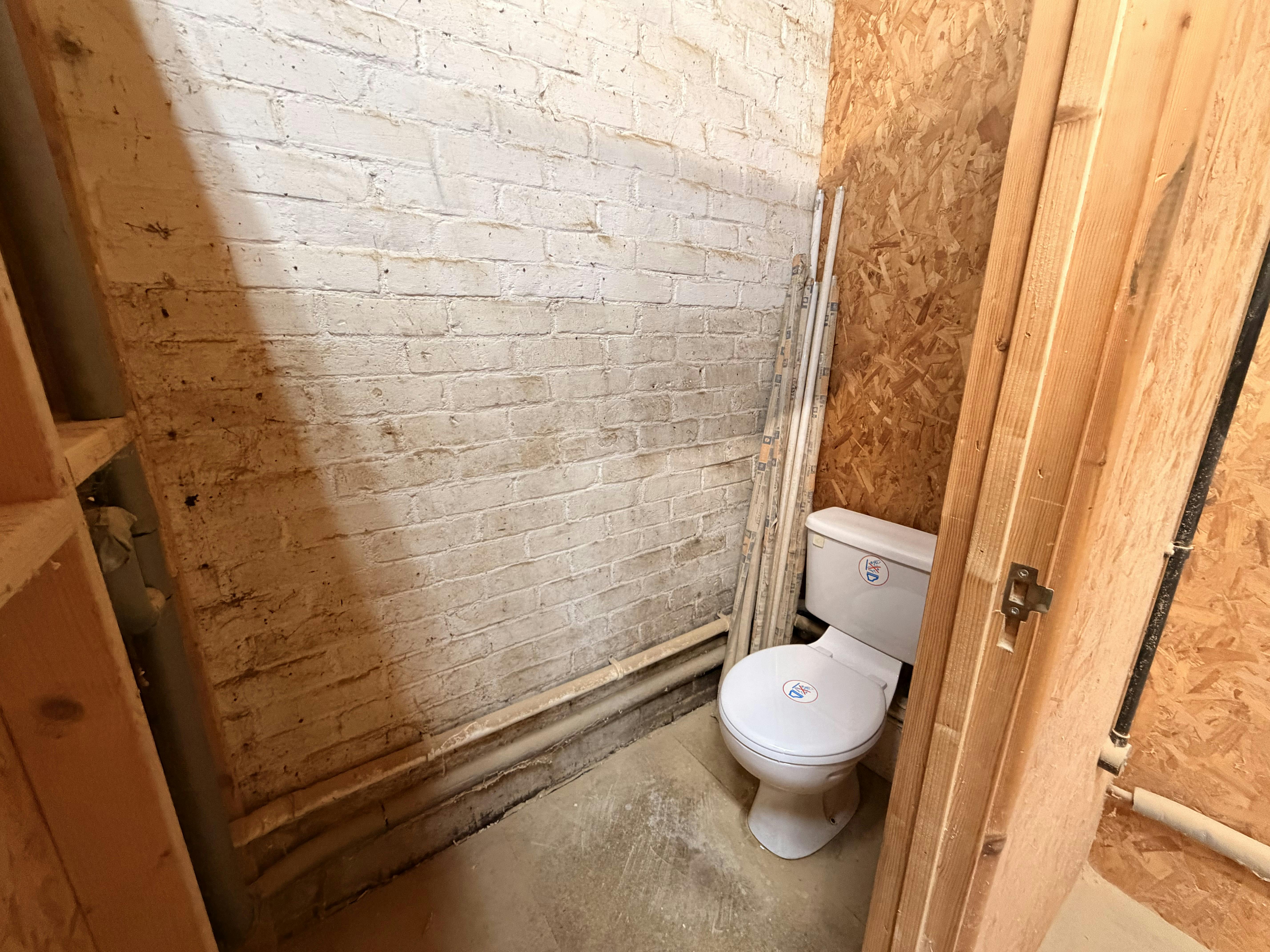 Unit 1, Albury Dairy, Honey Lane, Liss, Industrial / Warehouse To Let - IMG_0451.jpeg