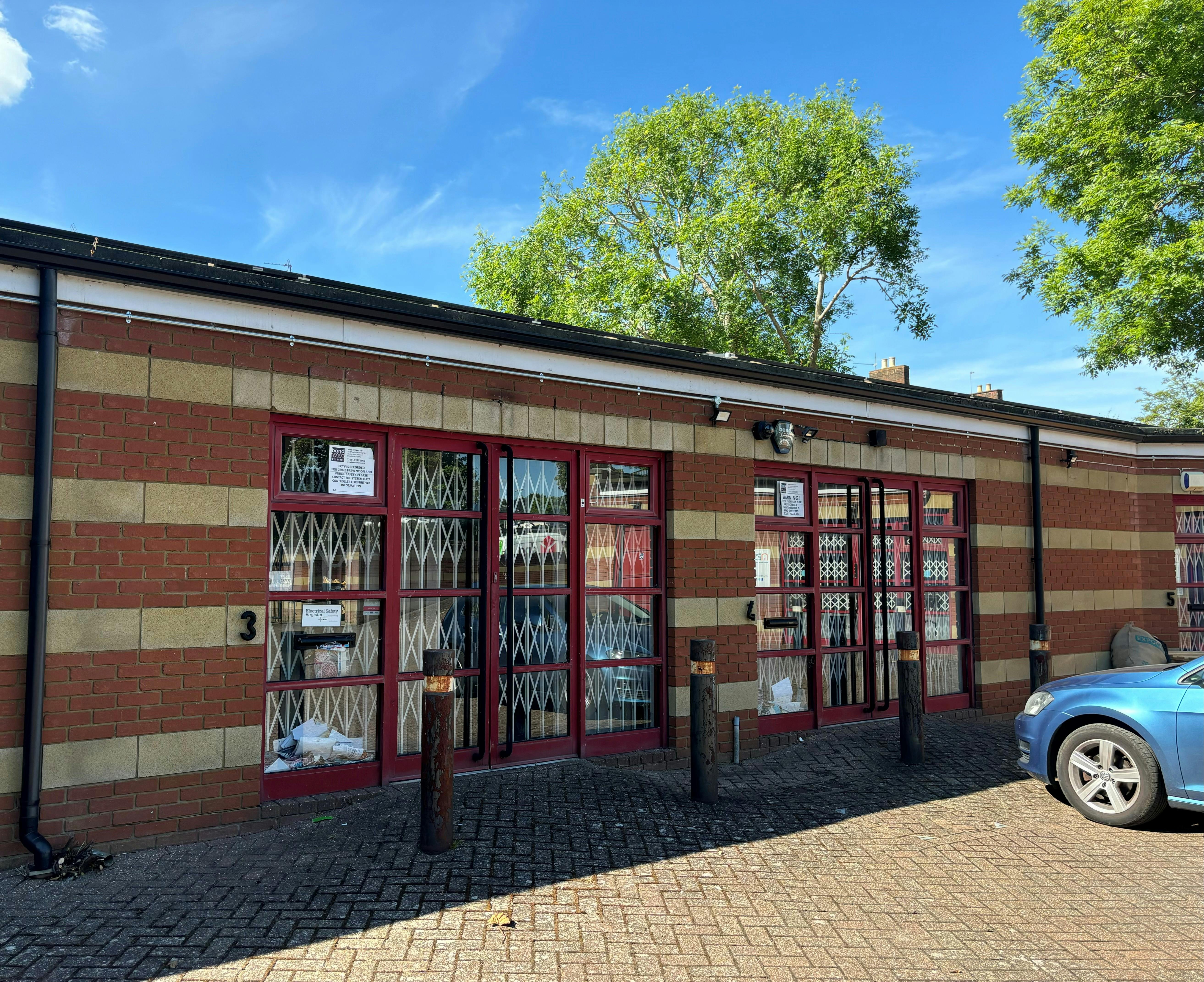 Units 3 & 4, Twyford Business Park, Reading, Industrial / Offices To Let - external 6.jpg